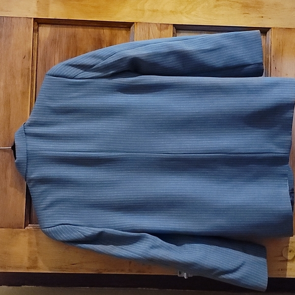 Amherst Collection - Picture 2 of 6